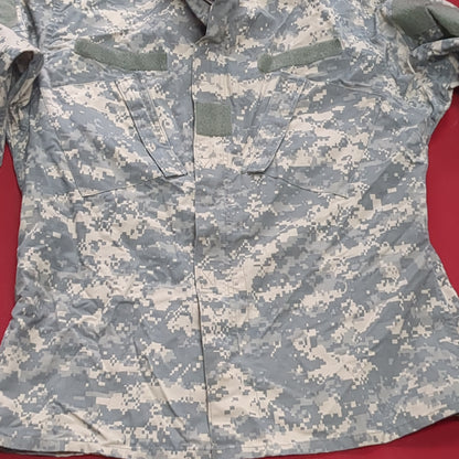 US Army ACU Combat Uniform Top Medium Long UCP Digital Good Condition (fb16-MAY203)