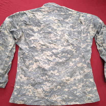 US Army ACU Combat Uniform Top Medium Long UCP Digital Good Condition (fb16-MAY203)