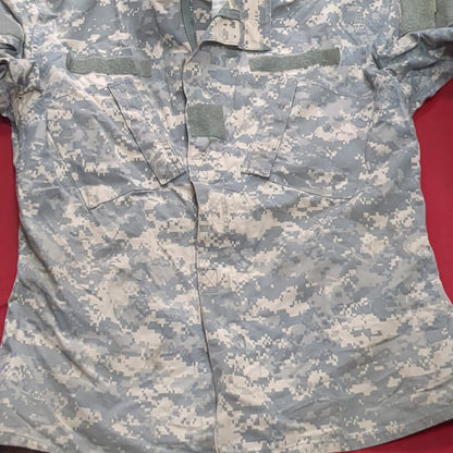 US Army ACU Combat Uniform Top UCP Digital Medium Regular Used (fb15-FEB95)