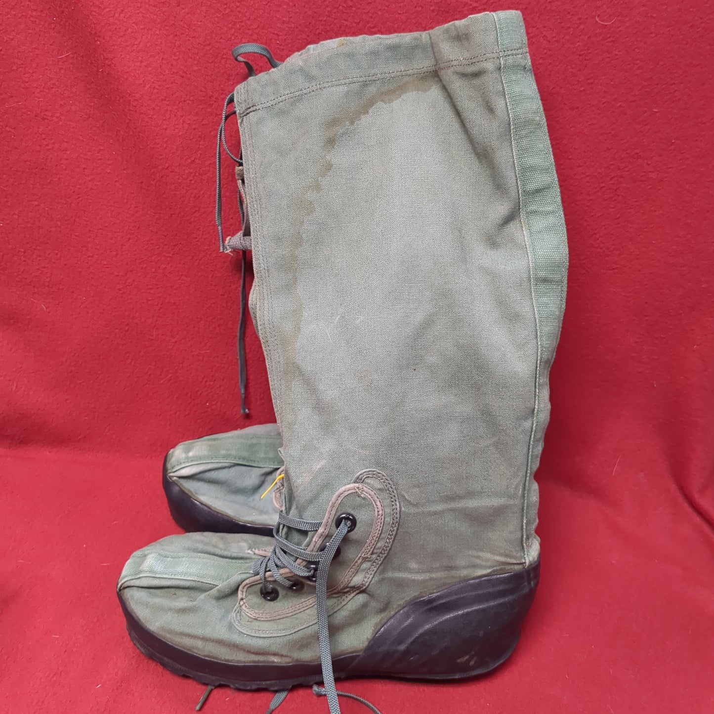 Cold Weather N-1B MUKLUK Boots (SMALL) USAF GI (Pre-Owned) with Wool Liners (CB01-MAY208)