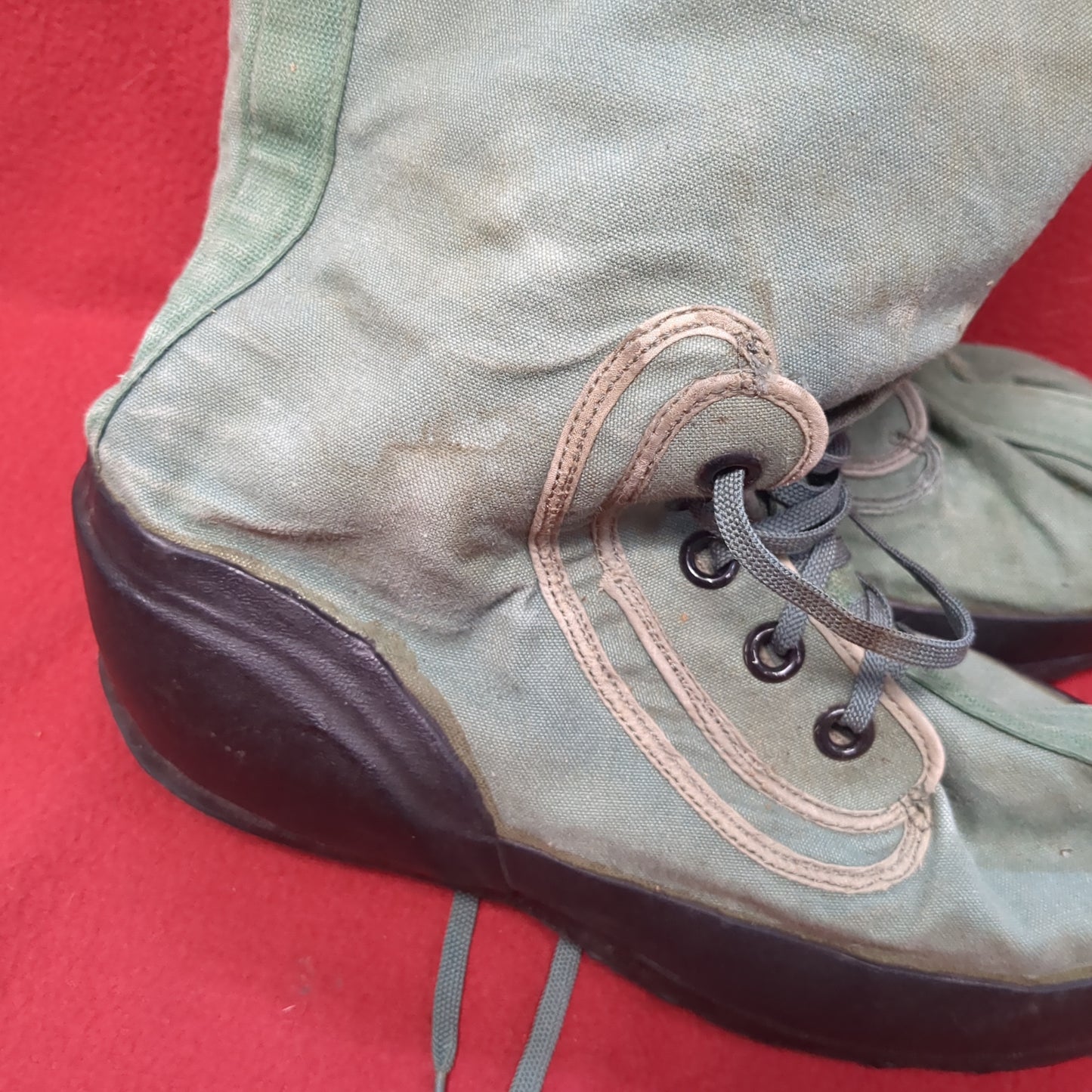 Cold Weather N-1B MUKLUK Boots (SMALL) USAF GI (Pre-Owned) with Wool Liners (CB01-MAY208)