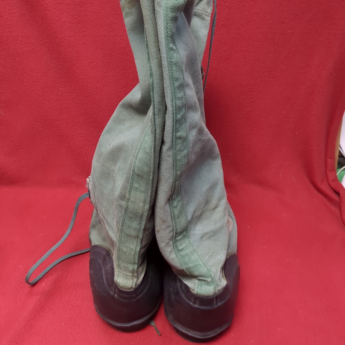 Cold Weather N-1B MUKLUK Boots (SMALL) USAF GI (Pre-Owned) with Wool Liners (CB01-MAY208)