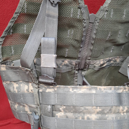 Chest Rig ACU Digitial Camo Fighting Load Carrier FLC Molle (eb09-MAY286)