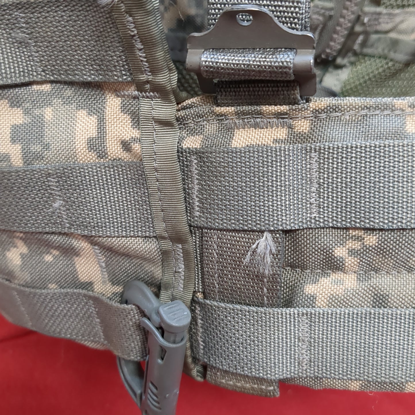 Chest Rig ACU Digitial Camo Fighting Load Carrier FLC Molle (eb09-MAY286)