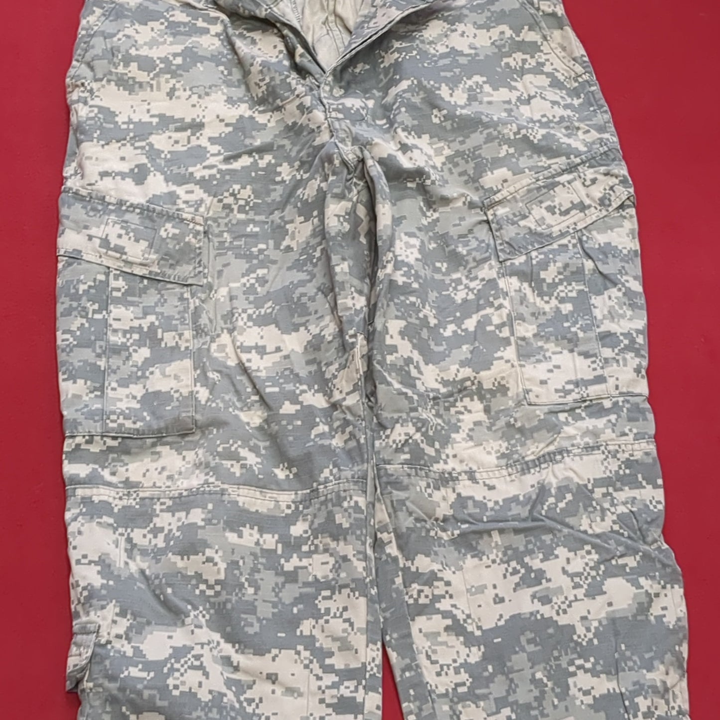 SET - US Army MEDIUM Xtra-Long Digital Pattern Combat Uniform ACU UCP Used (fb15-FEB82)