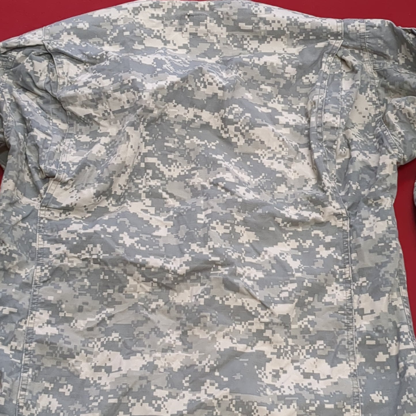 SET - US Army MEDIUM Xtra-Long Digital Pattern Combat Uniform ACU UCP Used (fb15-FEB82)