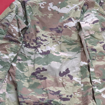 *Lot of Two* US Army X-Small Regular Multicam OCP Uniform FRAC Top Good Condition (OCP8-JUL75)