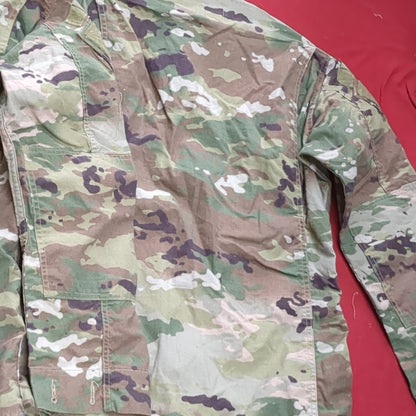 *Lot of Two* US Army X-Small Regular Multicam OCP Uniform FRAC Top Good Condition (OCP8-JUL75)