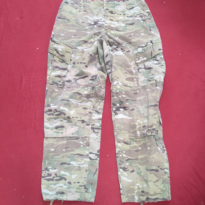 SET of Medium Regular Deployment Multicam OCP Uniform FRAC Top Pants Used (OCP9- ea05-JUL112)