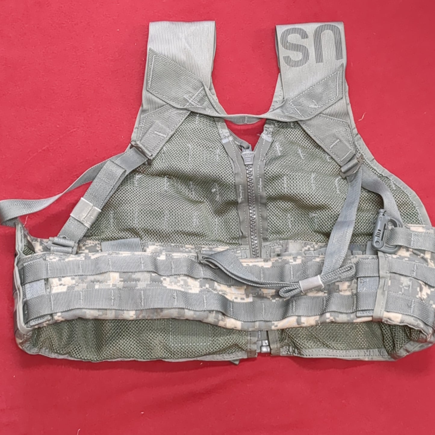 Chest Rig ACU Digitial Camo Fighting Load Carrier FLC Molle (eb06-JUL180)