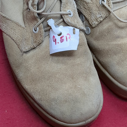 US Army 9.5 R Standard Issue Hot Weather Combat Boots Coyote 499 Tan (cb01-JUL233)