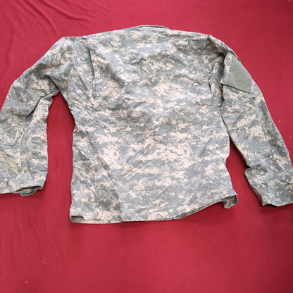 Set of US Army Medium Regular ACU Combat Uniform Top Pants UCP Digital Used (fb16-YLU20)