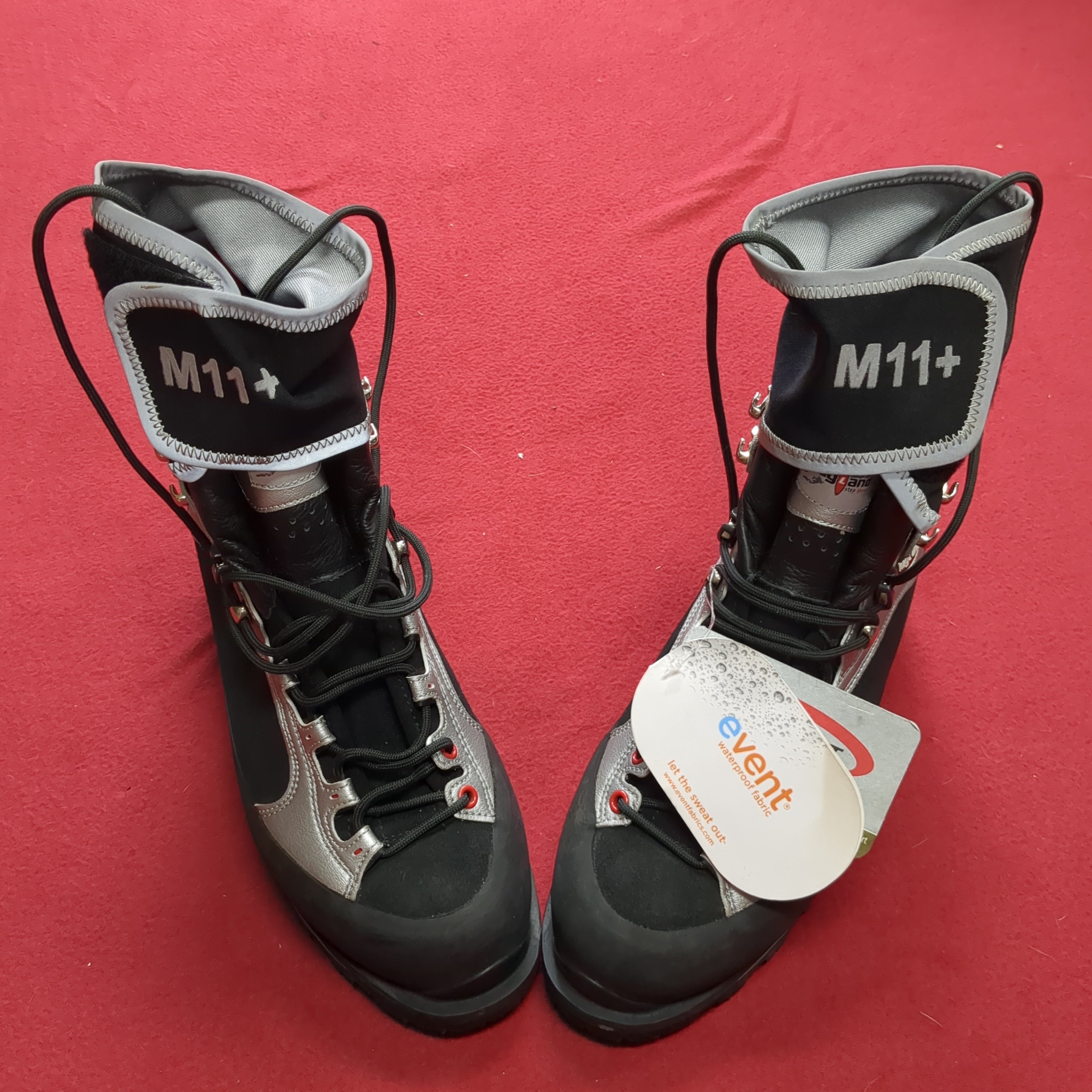 NWT Kayland M11 Mountaineering Boots With Primaloft Insulation cb2 J Gibsons Tactical Tavern