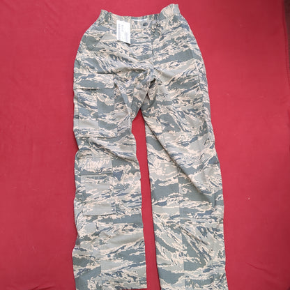 US Army Female 8 Short Green Digital Combat Uniform Pants Air Force Good Condition (fb15-JUL352)