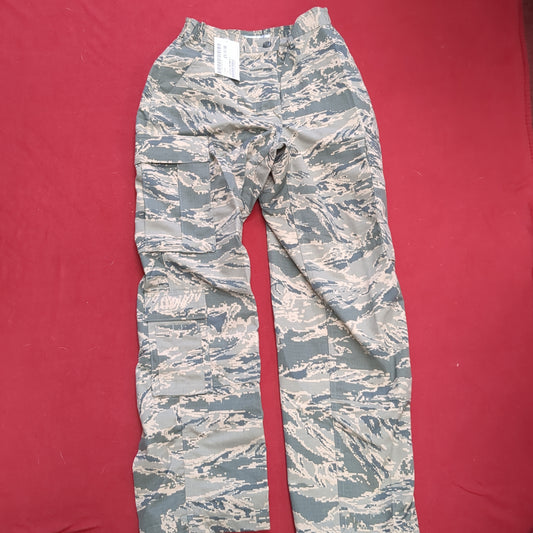 US Army Female 8 Short Green Digital Combat Uniform Pants Air Force Good Condition (fb15-JUL352)