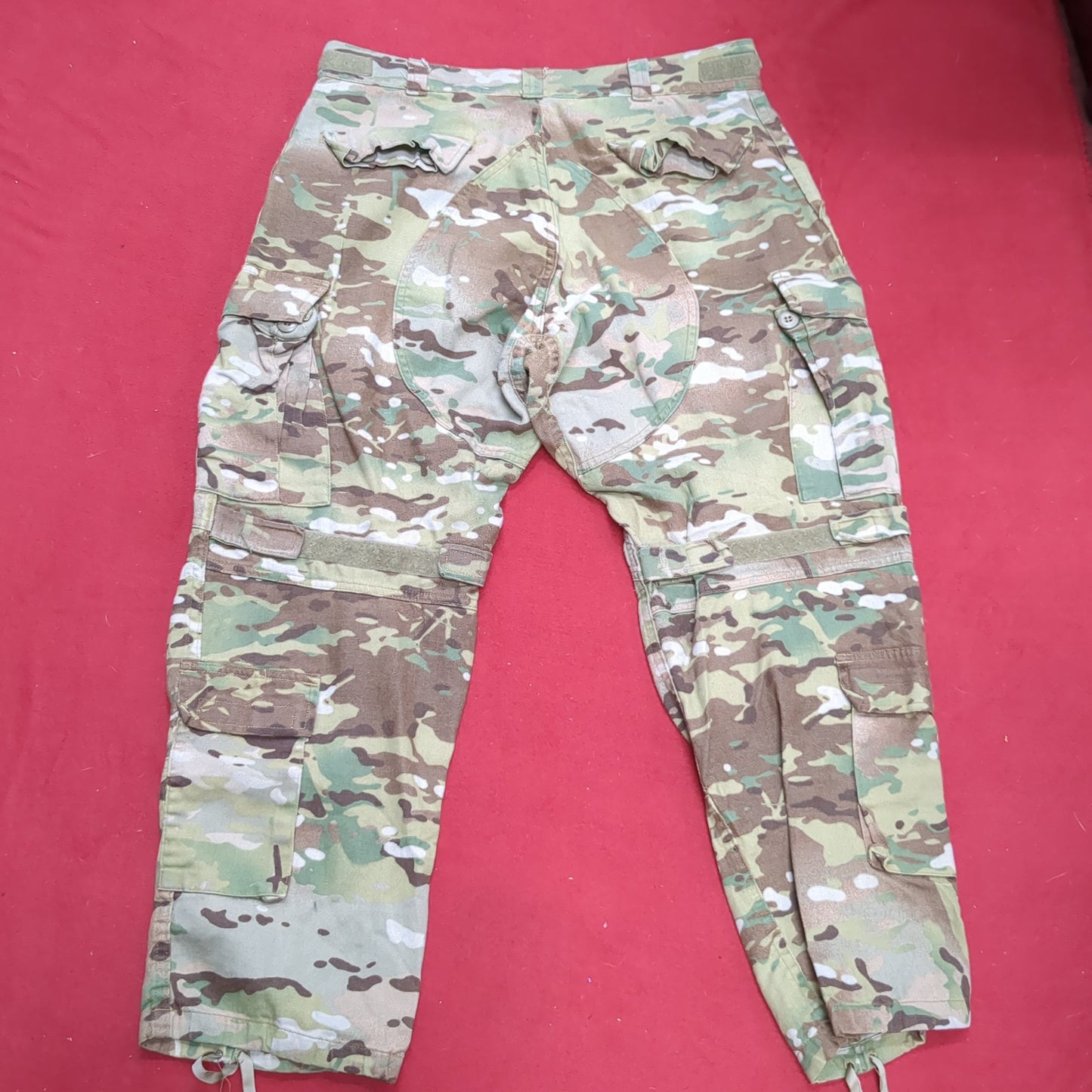 US Army Small Short Combat OCP Multicam FRAC Pants w/ Knee Pads Excellent Condition (ocp1- fa19-MAR65)