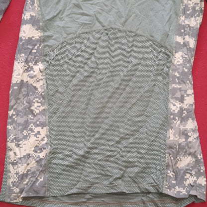 NOS ACU Combat Shirt Massif Medium (aa16-98)