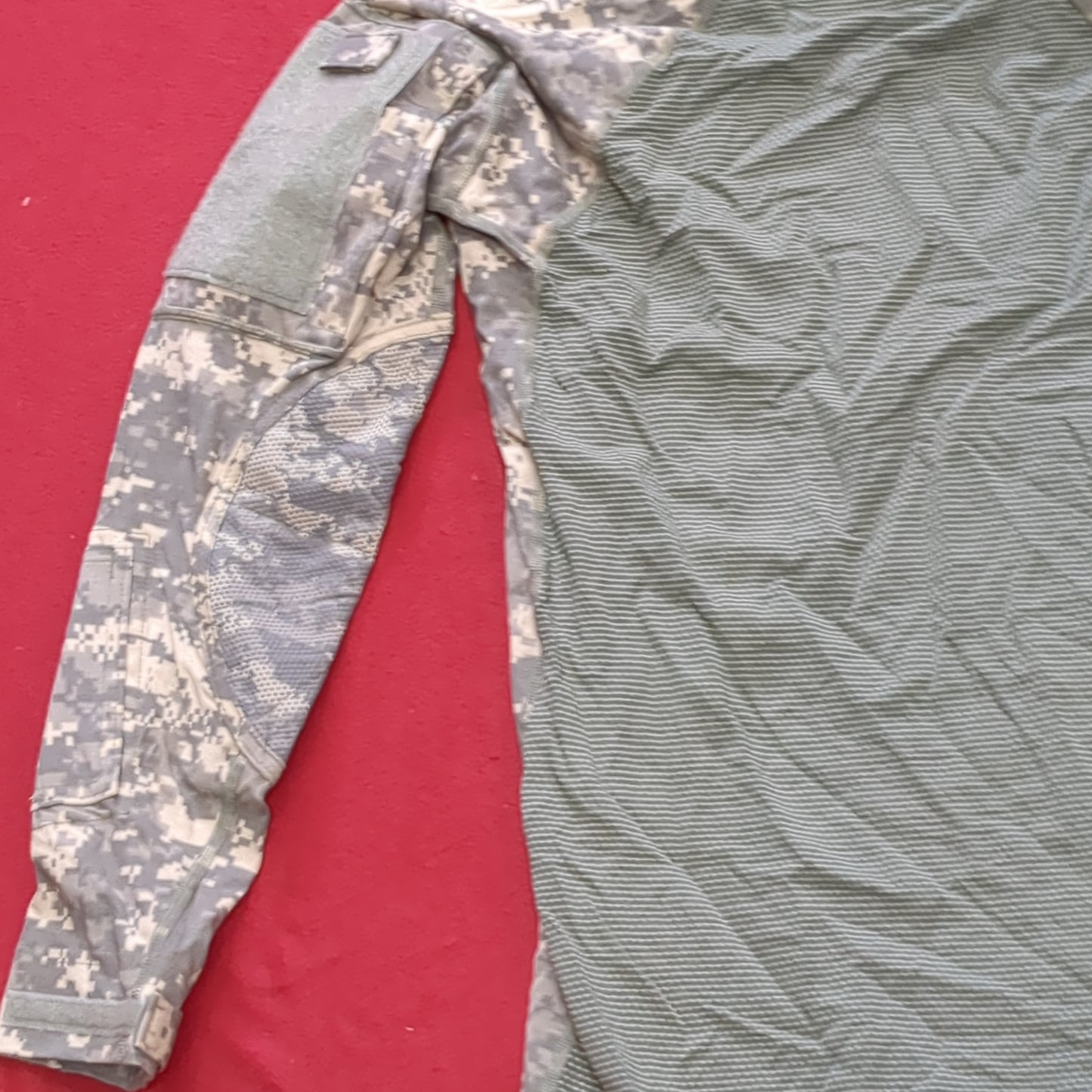 NOS ACU Combat Shirt Massif Medium (aa16-98)