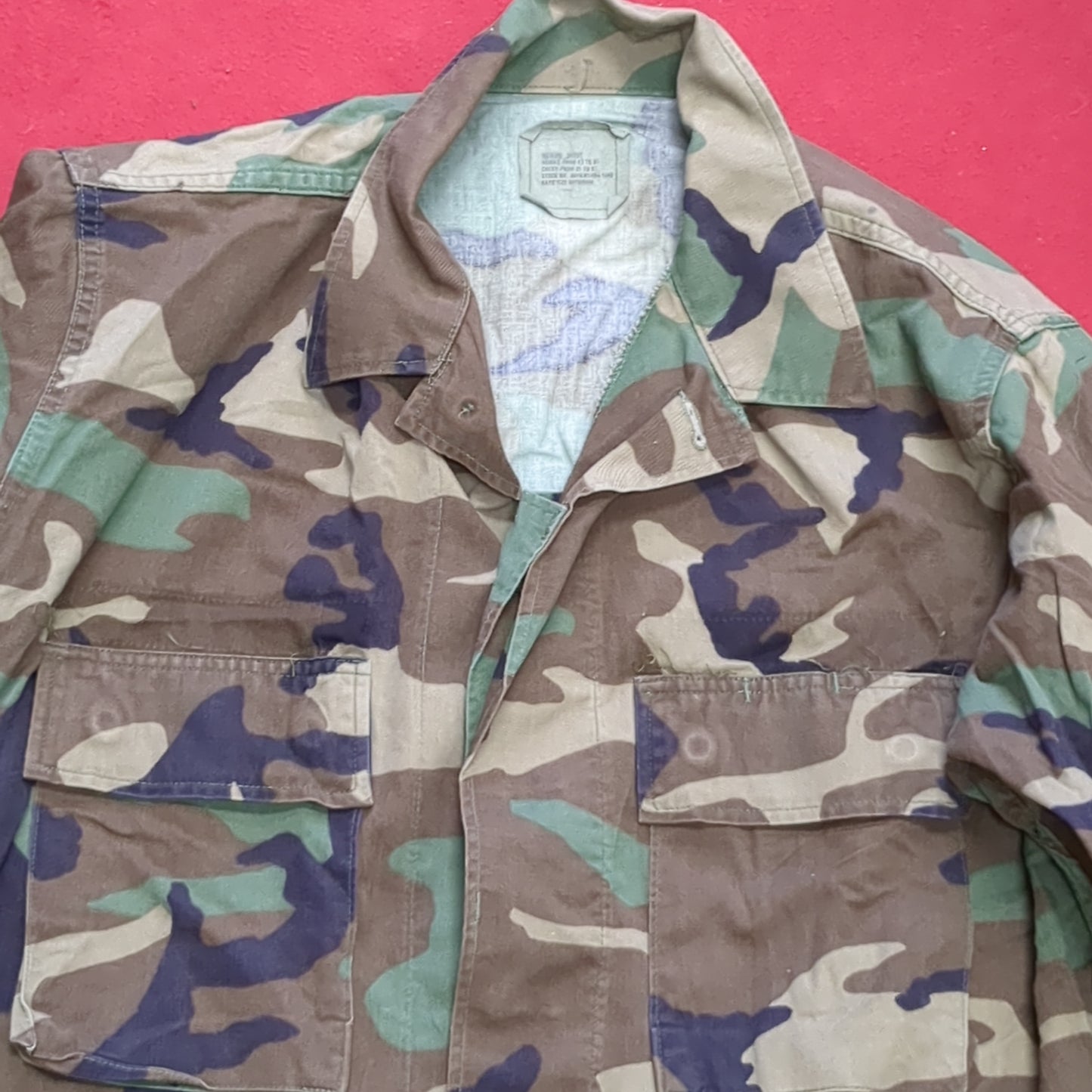 US Army Woodland Camo Temperate Combat Coat Size Medium Short (aa01-30)