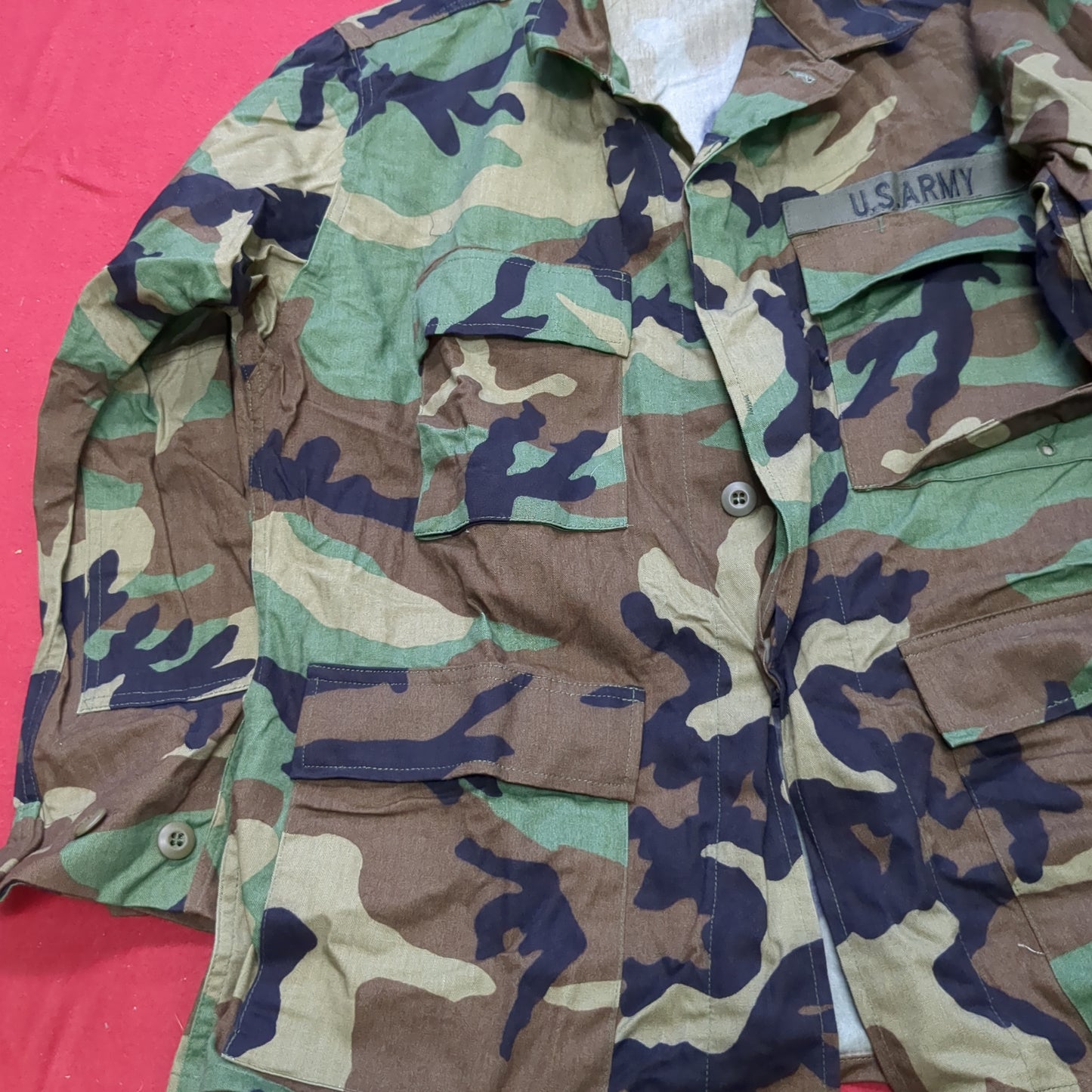 US Army Woodland Camo Combat Coat Size Medium Short (aa01-28)