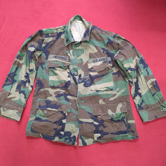 US Army Woodland Camo Combat Coat Size Medium Short (aa01-26)