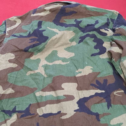 US Army Woodland Camo Combat Coat Size Medium Short (aa01-26)