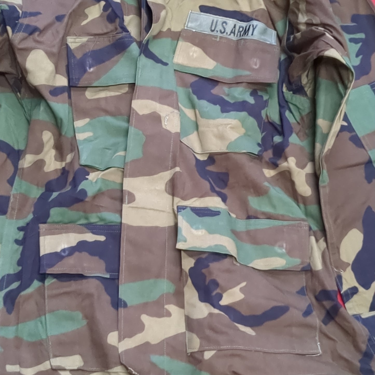 US Army Woodland Camo Temperate Combat Coat Size Medium Short (aa01-24)