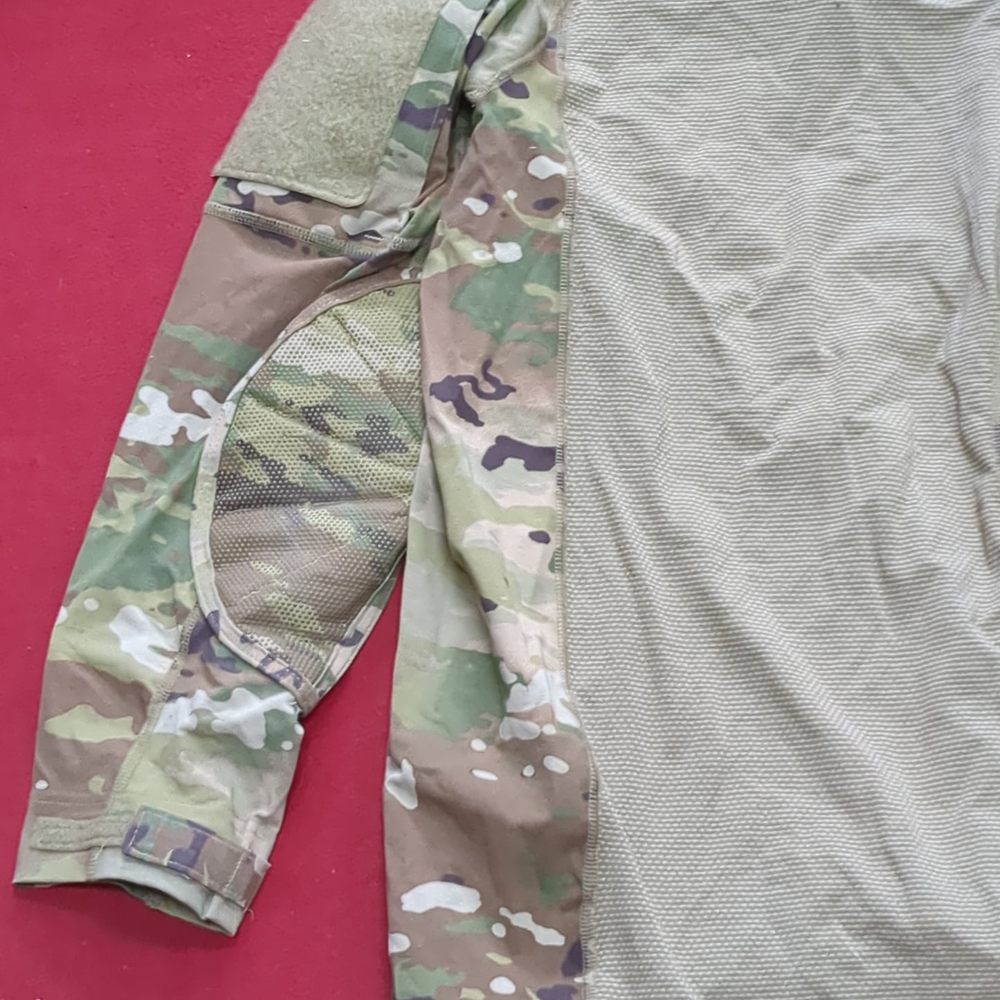 US Army Medium 1/4 Quarter Zip Type 2 Combat OCP Multicam FRAC Top Shirt excellent condition (fa09-enu69)