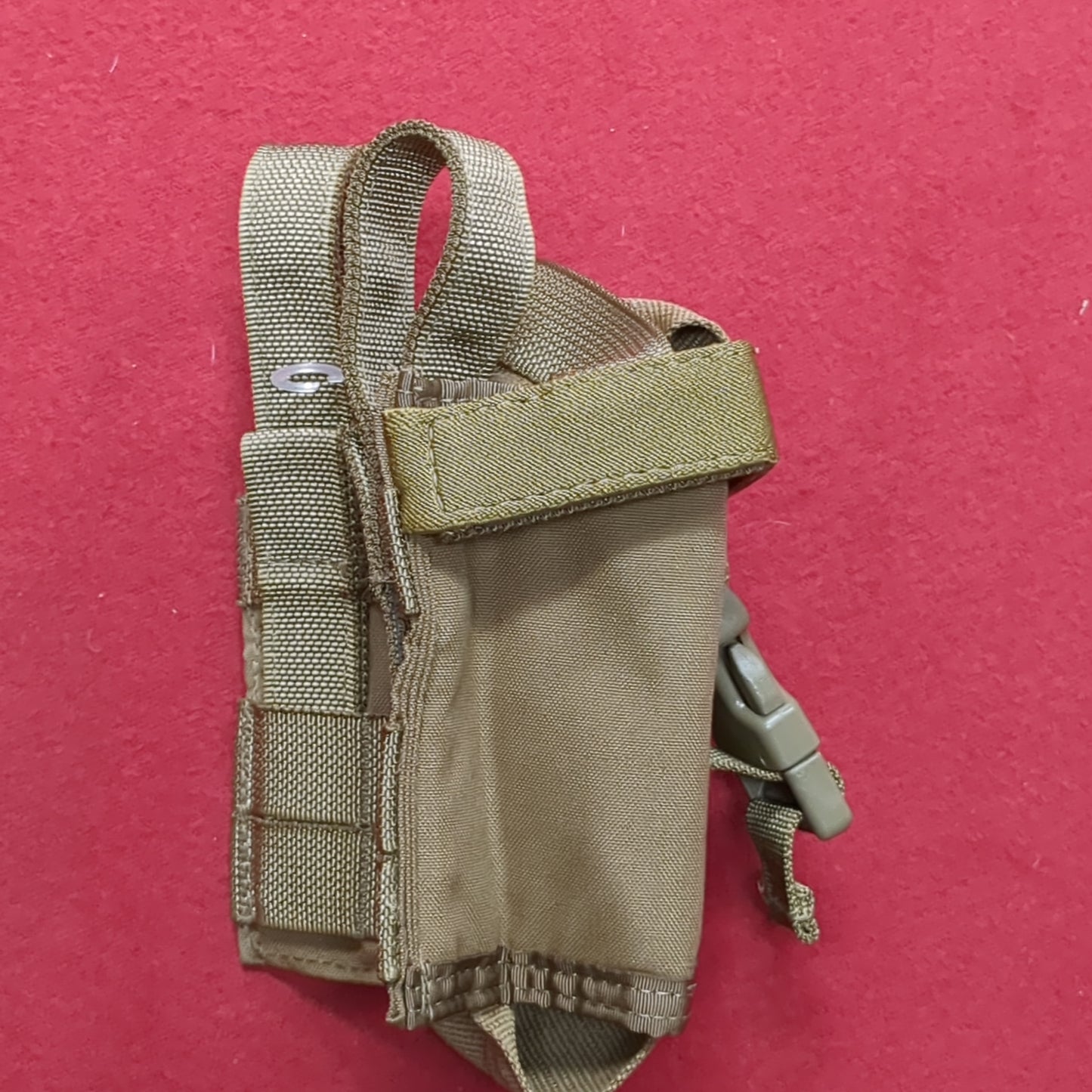 Coyote Molle Nylon Pouch  (06s32)