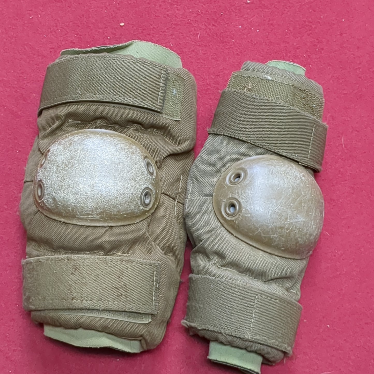 US Military Issue Small Coyote Brown Elbow Pads Alta (08s11)