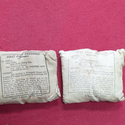 2pk WWII 1942/1943 First Field Dressing Johnson & Johnson (11S (ab10-i)