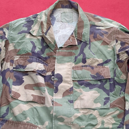 US Army Hot Weather Woodland Camo Coat Size Small Short (20s ac15-26)