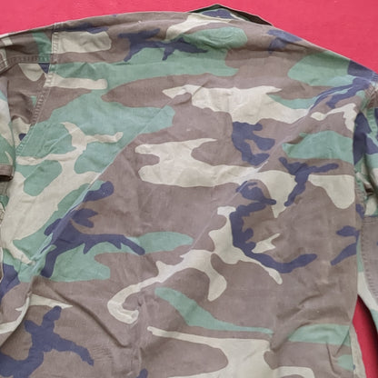 US Army Woodland Camo Coat Size Small X-Short (20s ac15-24)