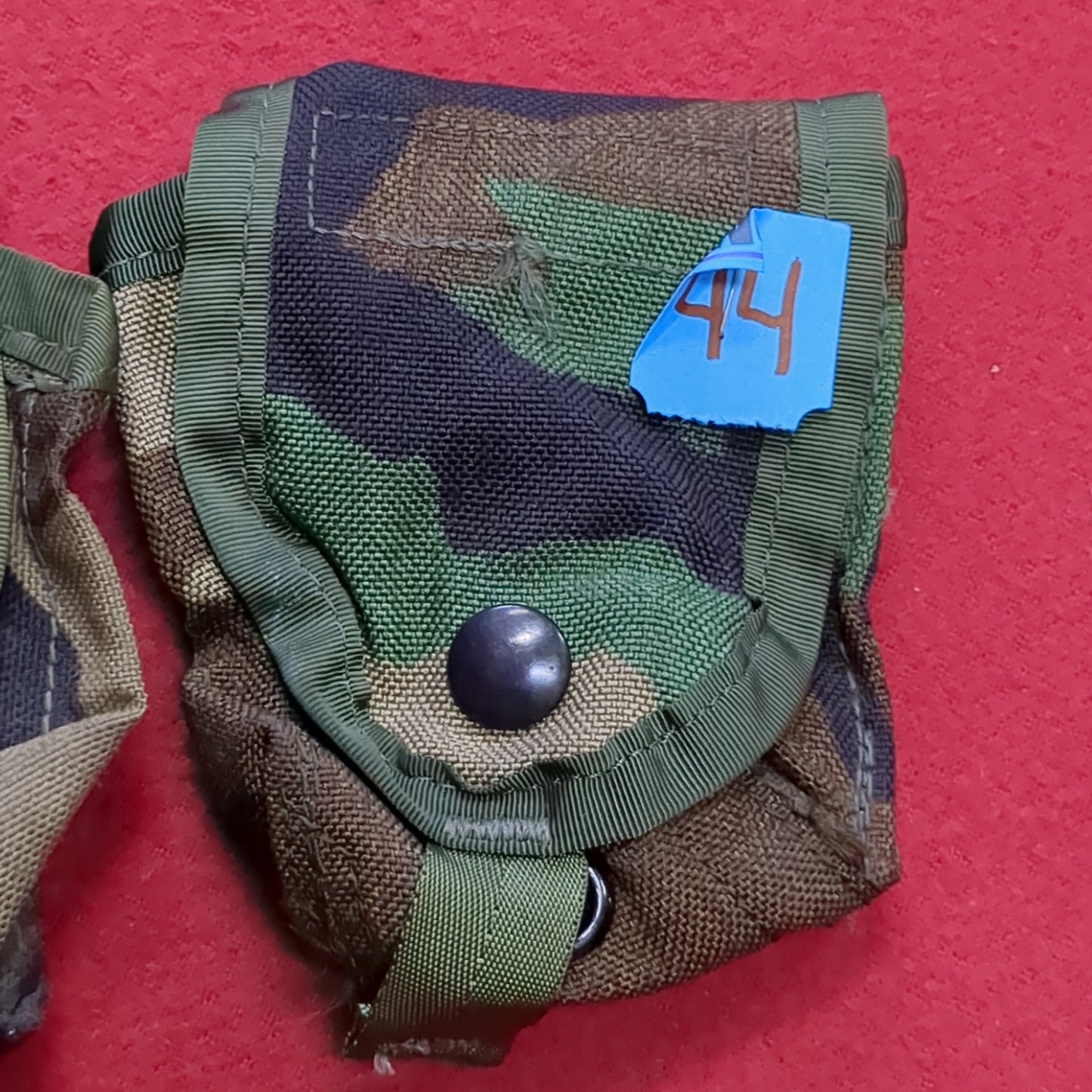 - Lot of 2 - US Army Hand Grenade Molle II BDU Woodland Pouch (28s44)