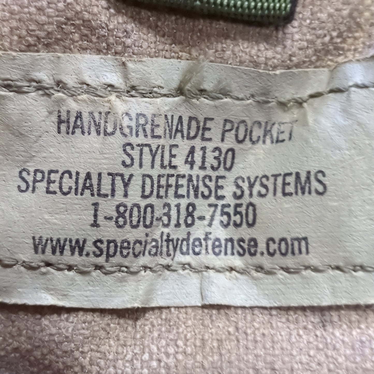 - Lot of 2 - US Army Hand Grenade Molle II BDU Woodland Pouch (28s44)