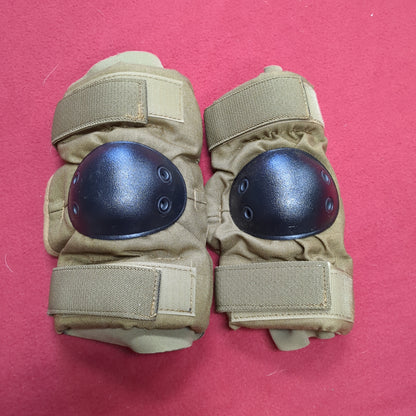 US Army Coyote Elbow Pads Size Large (43CR cb4-23)