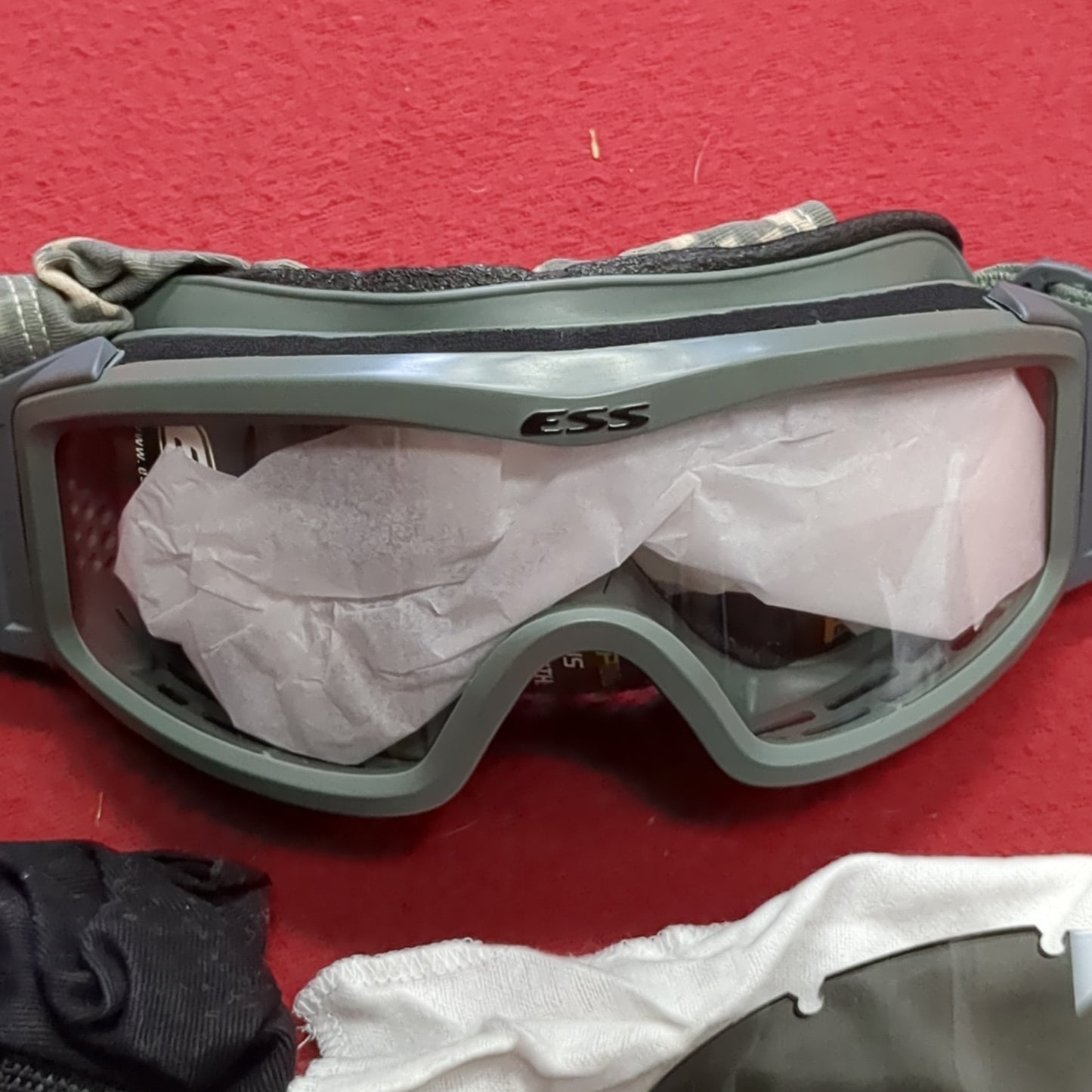 US Army US Army ESS Sand Wind Goggles Tanker Profile NVG Foliage Green Case Clear Dark Frame (30CR1)