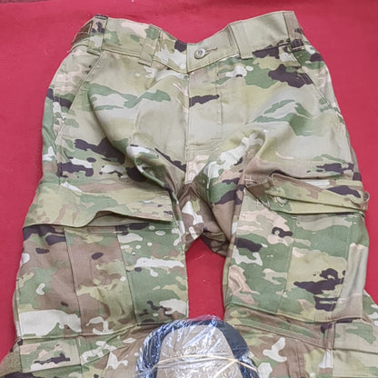 Set of Medium Short Combat Pants with Khaki Knee Pads Protective Tactical Assault Excellent Condition (01cr- ca14-GUA60)