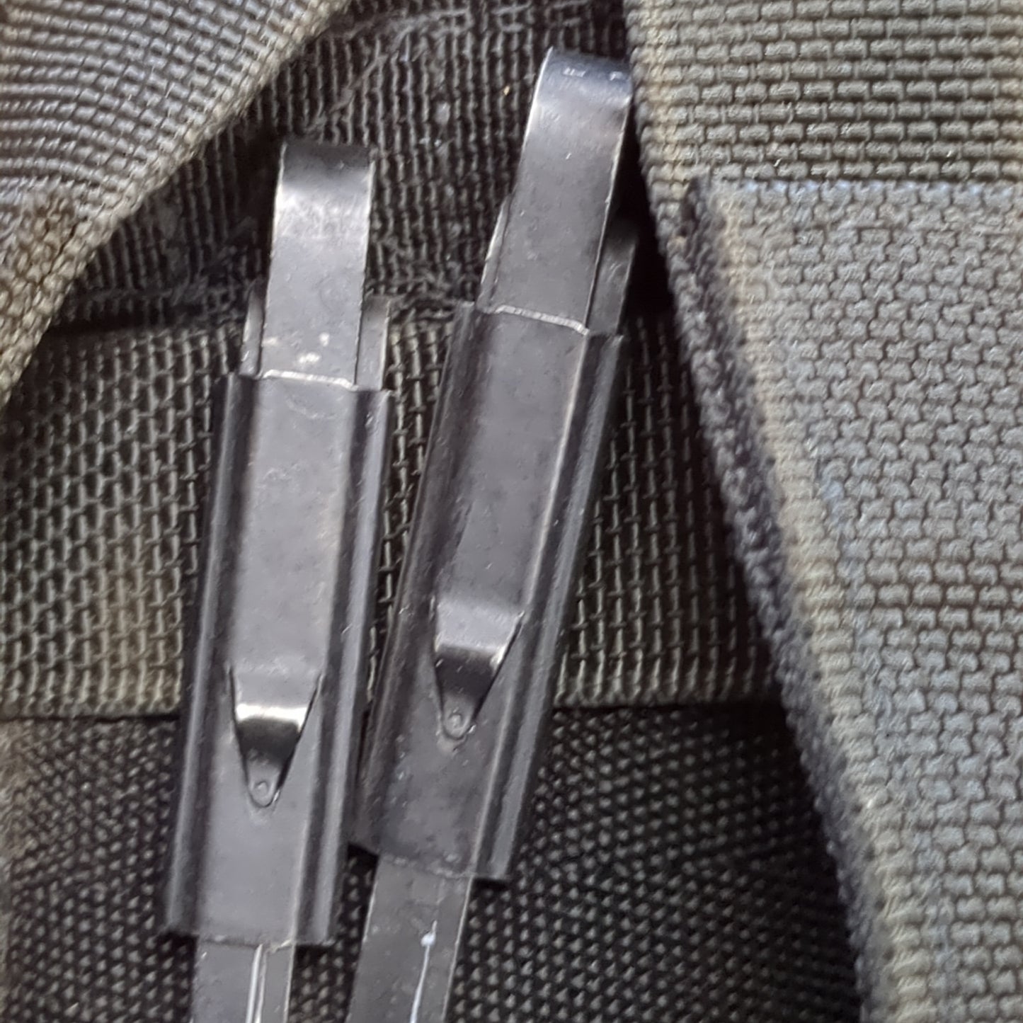 USED THUNDER-TECH Black Molle Double Magazine Pouch(31CR55)