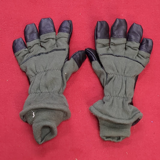 - Unused - Men's Size 5 HAU-15/P Flyer's Intermediate Cold Weather Gloves (42CR- cb3-AUG249)