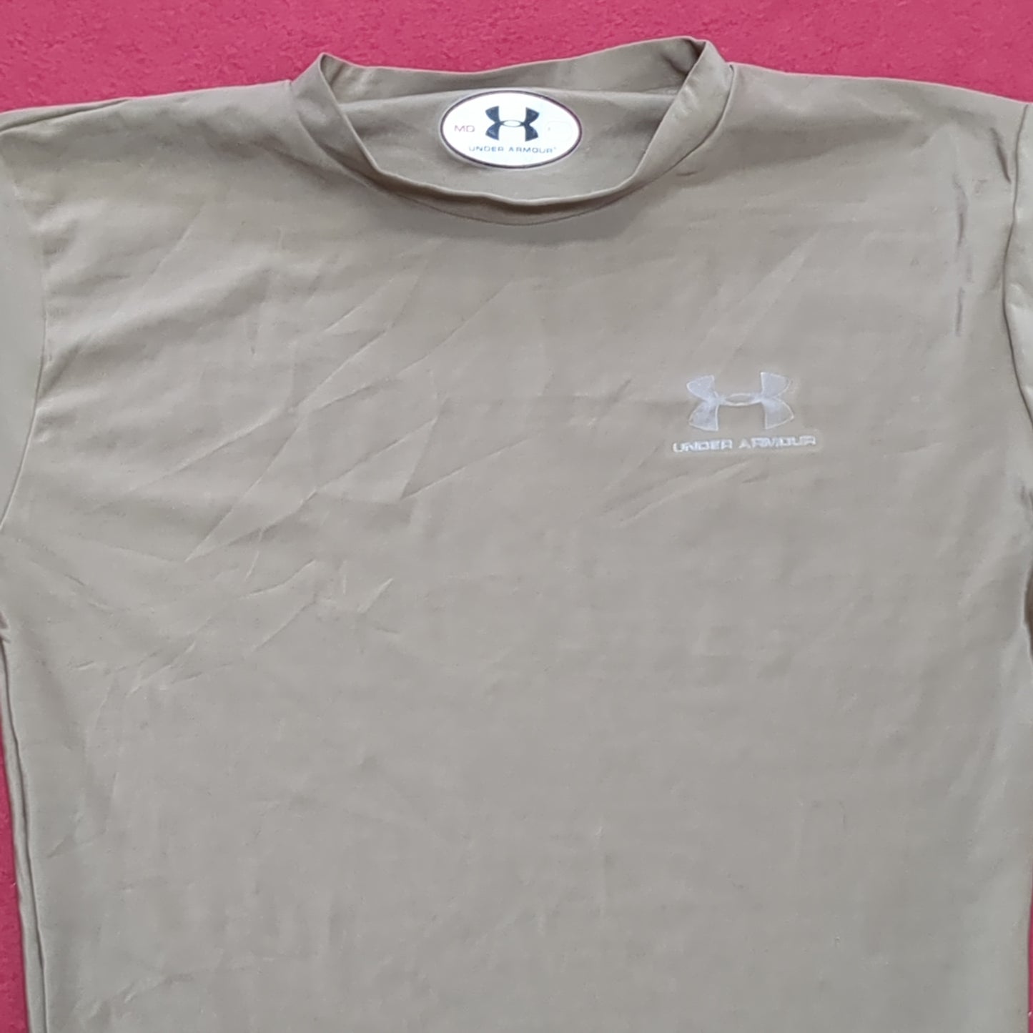 - Unused- Under Armour T-shirt Medium Coyote (cw- ea04-AUG351)