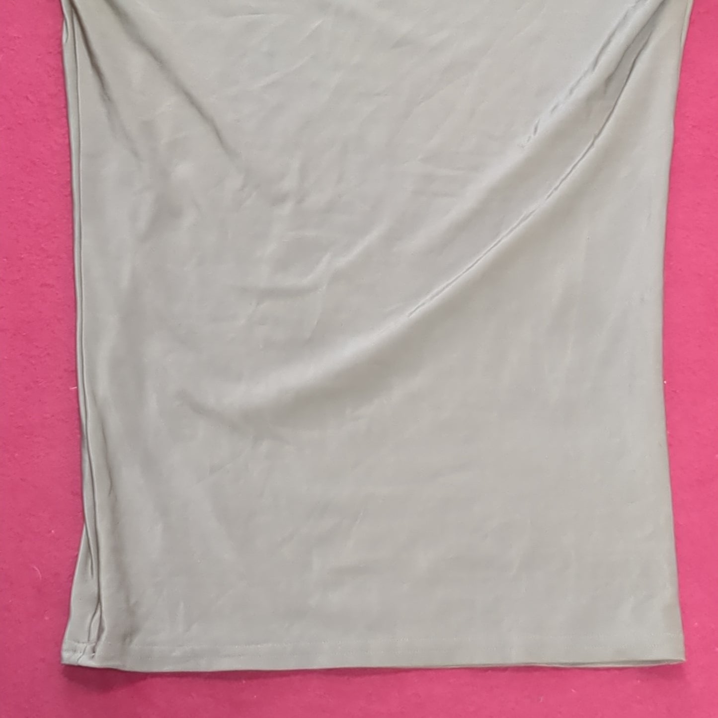 - Unused- Under Armour T-shirt Medium Coyote (cw- ea04-AUG351)