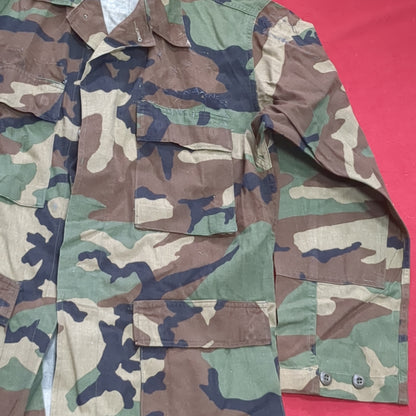 US Army SMALL REGULAR Uniform Top BDU Woodland Pattern (09CR cb5-14)