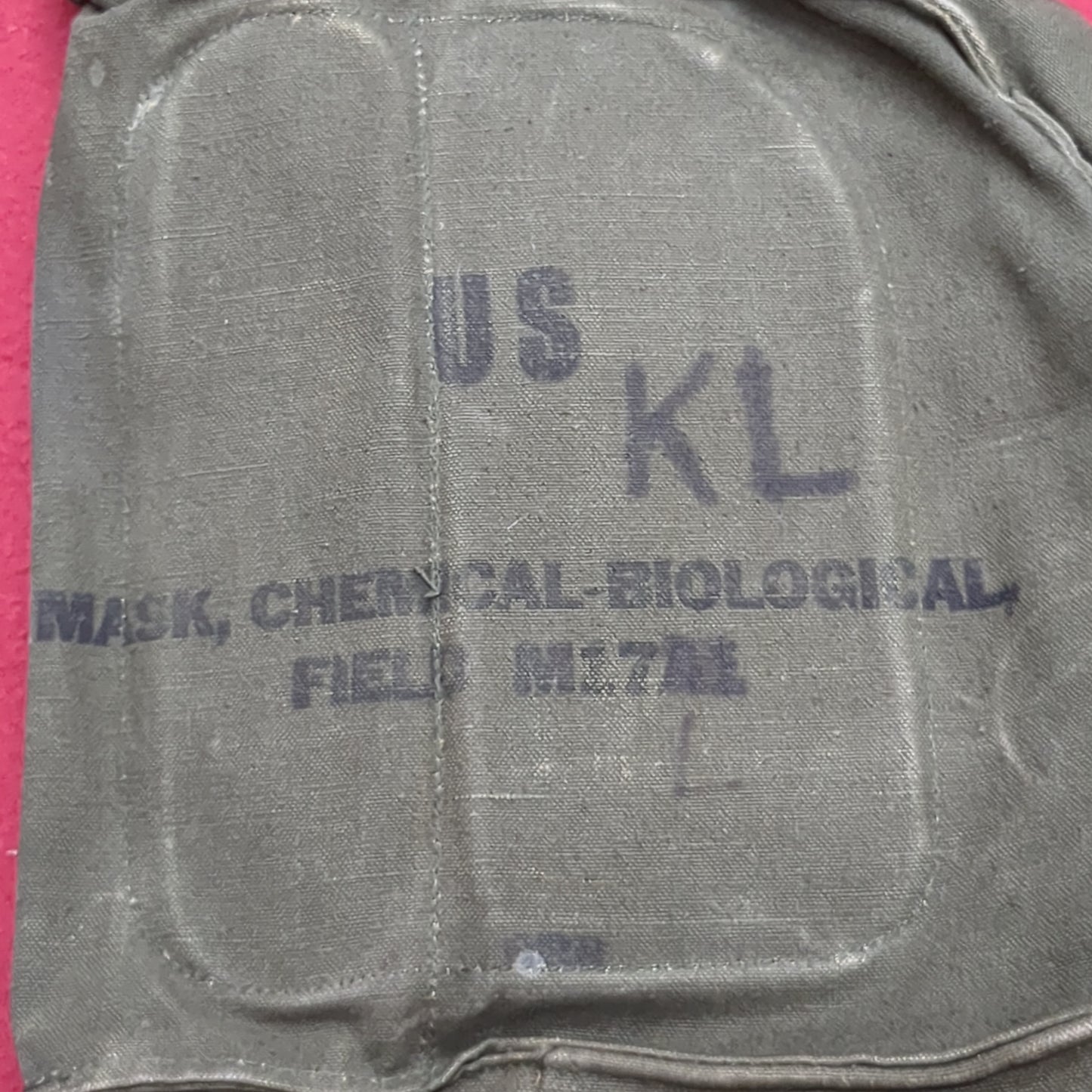 Vintage US Army Gas Mask M17 Field Carrying Case Bag w/ Straps (13n cbrn4-32)