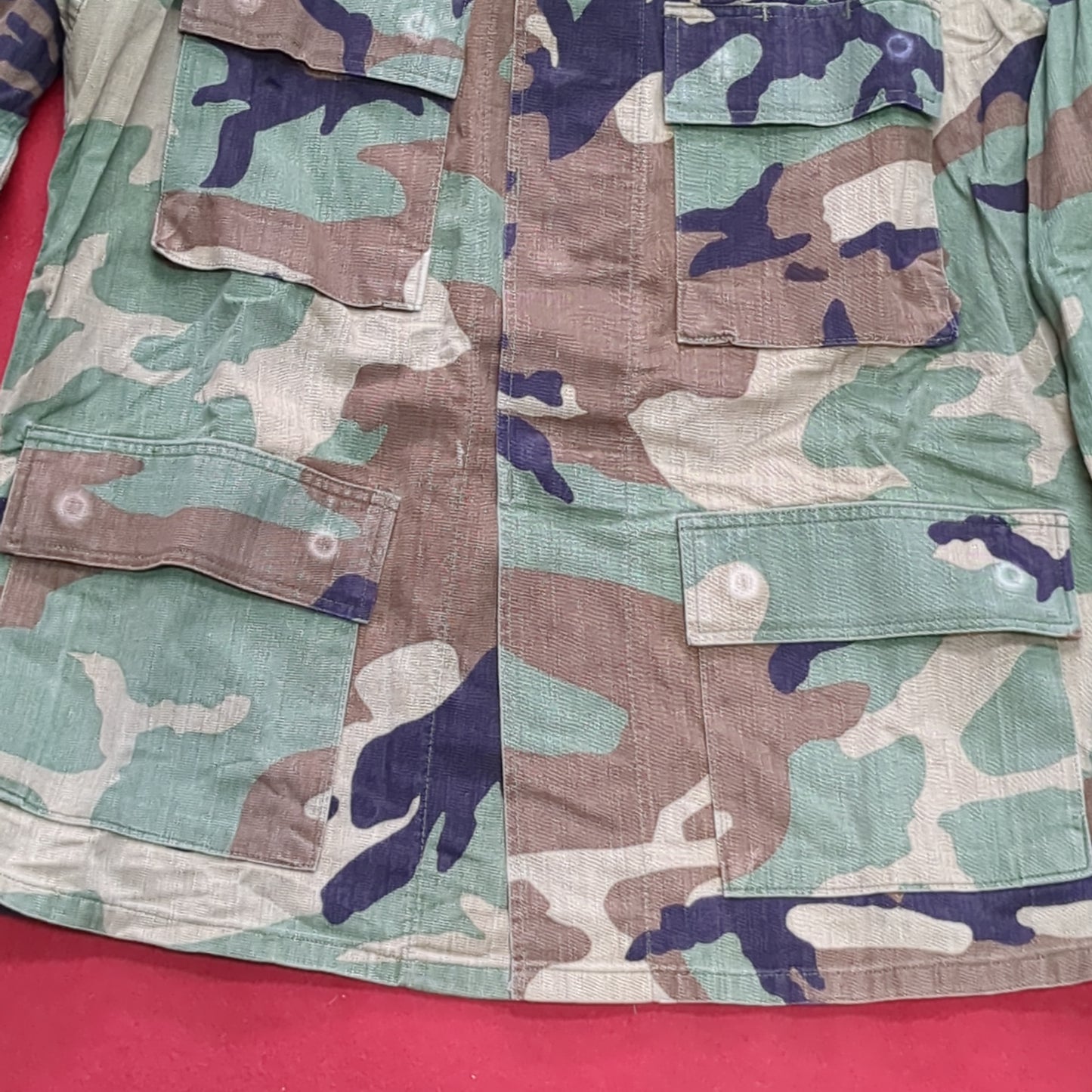 US Army MEDIUM SHORT Uniform Top BDU WOODLAND Pattern Good Condition (14o28)