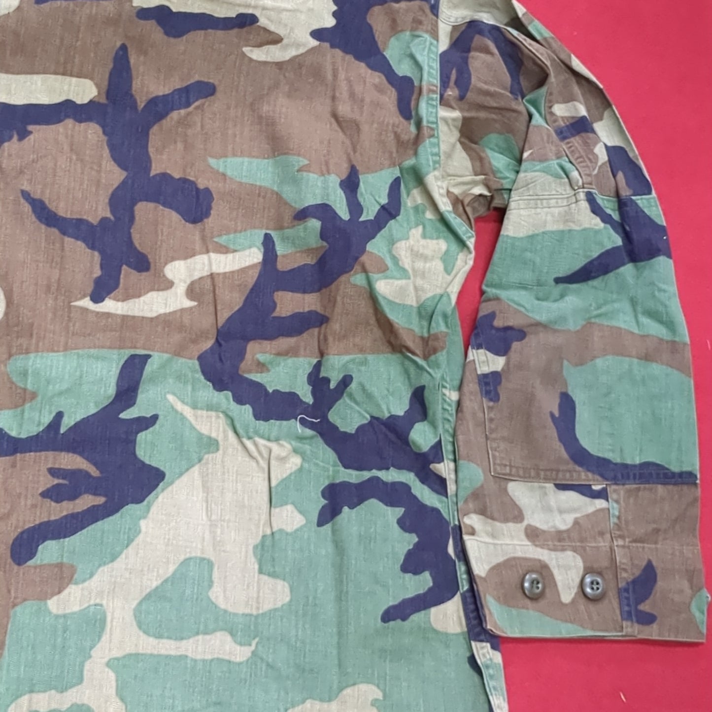 US Army MEDIUM SHORT Uniform Top BDU WOODLAND Pattern Good Condition (14o28)