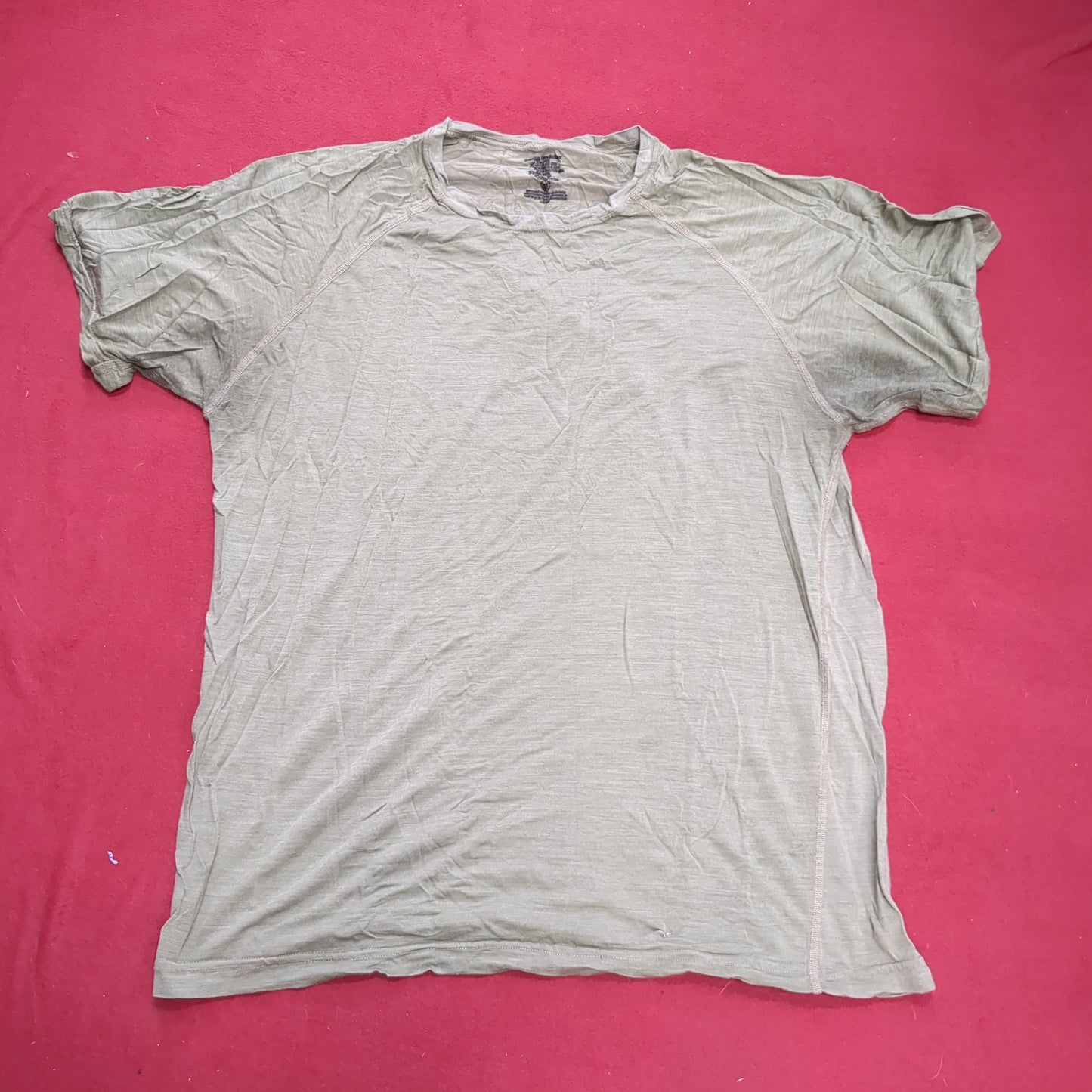US Army Coyote Undershirt Large Excellent Condition (22o-APR29)