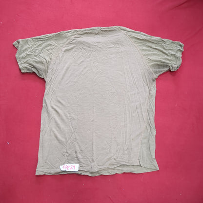US Army Coyote Undershirt Large Excellent Condition (22o-APR29)