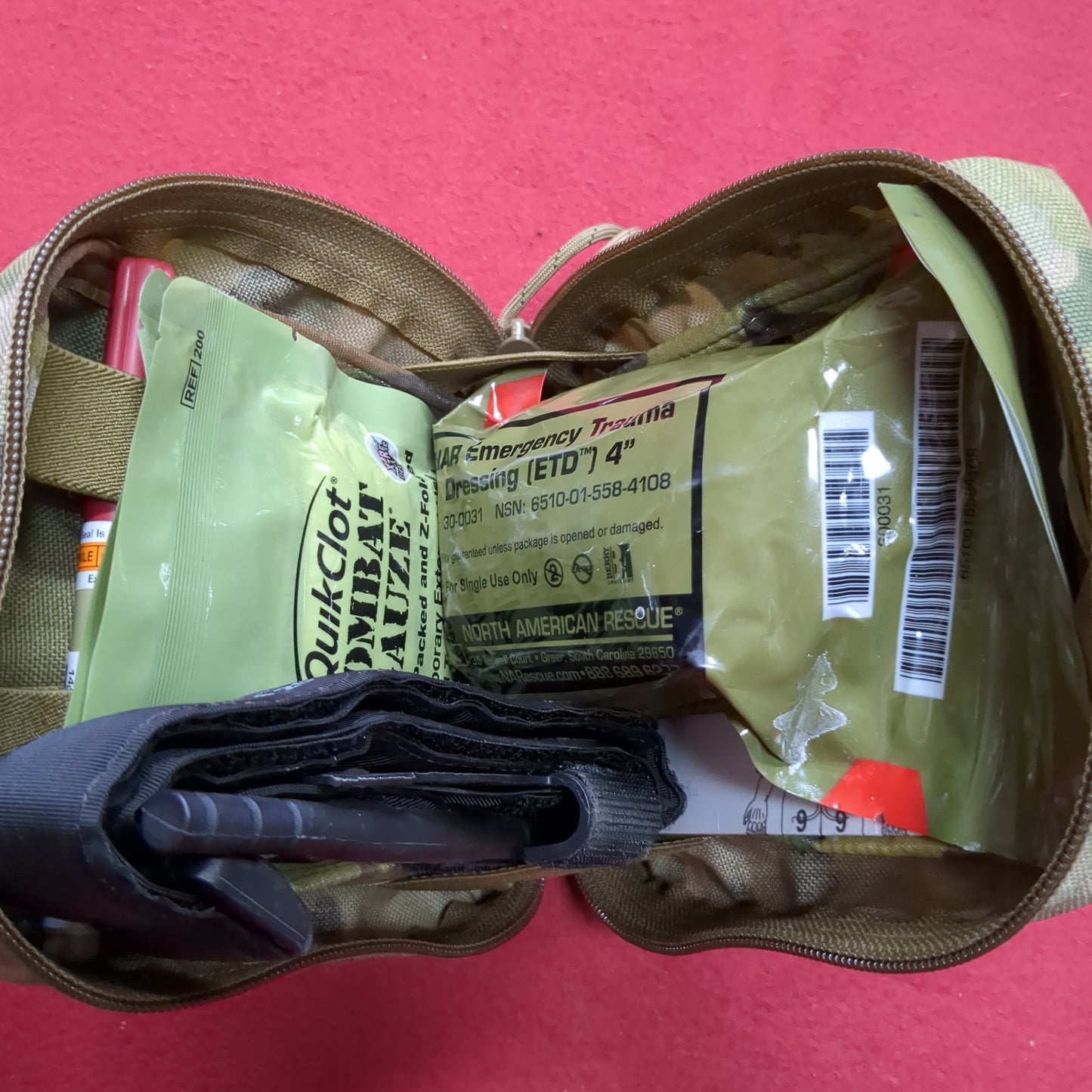 EAGLE Med Pouch Quick Pull Molle Pouch w Supplies Multicam OCP Excellent Condition (28o-g432)