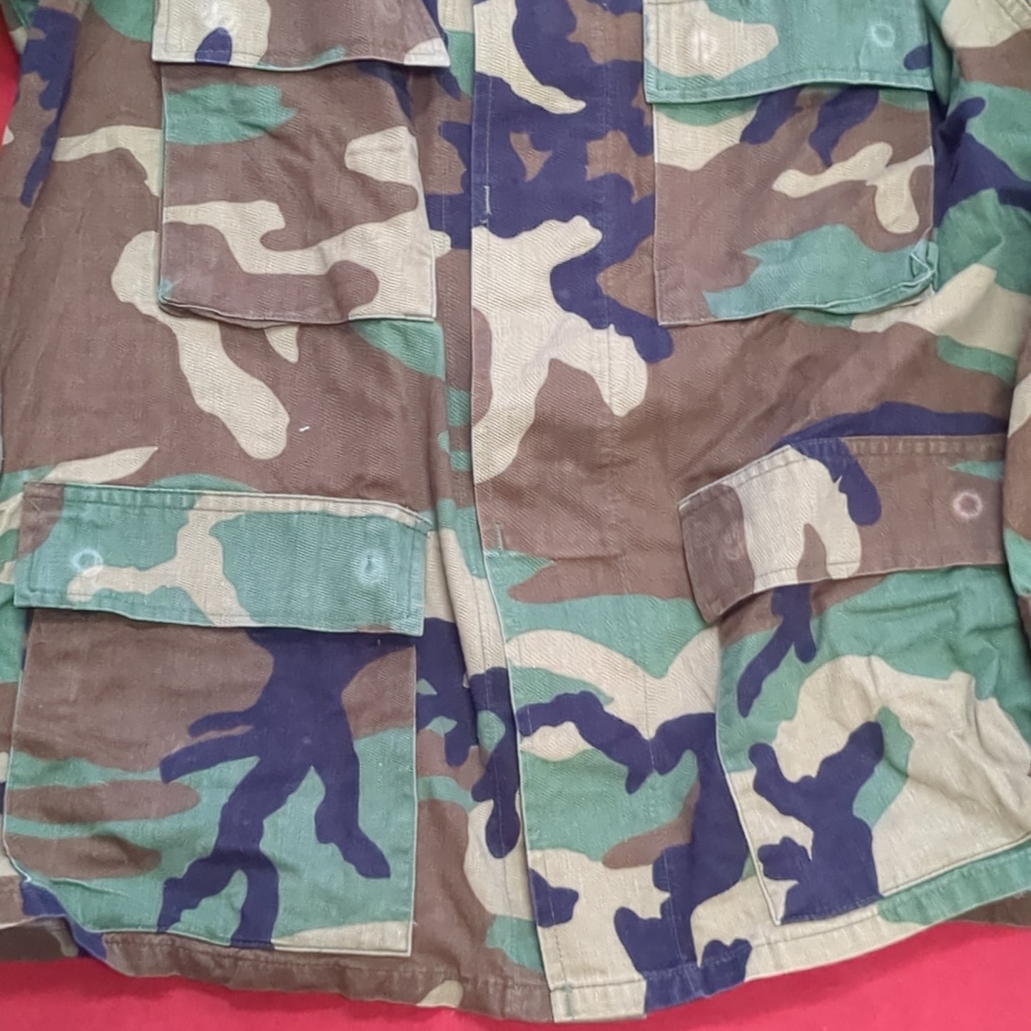 US Army Woodland Camo Coat Size Medium Short Good Condition (A04- DC02-A7)